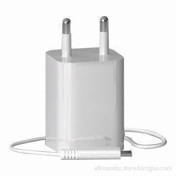 Travel Charger for Micro USB and iPhone, Input Voltage of 100 to 240V AC/50 to 60Hz